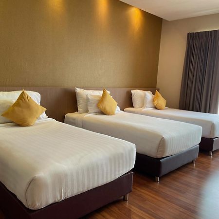Tonaoi Grand Hotel Hat Yai Exterior photo