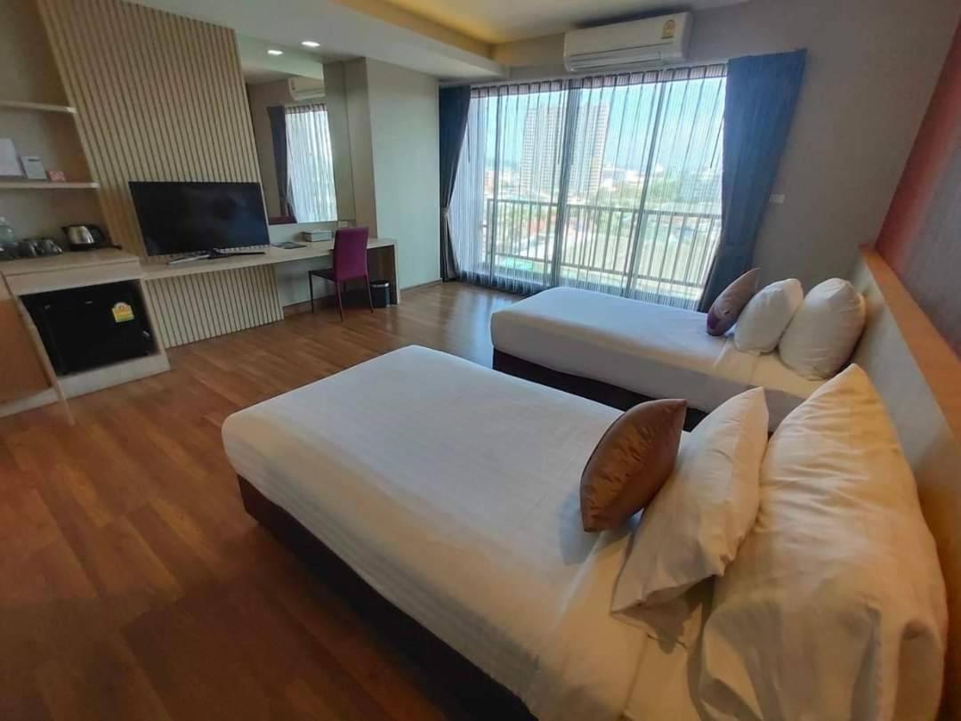 Tonaoi Grand Hotel Hat Yai Exterior photo