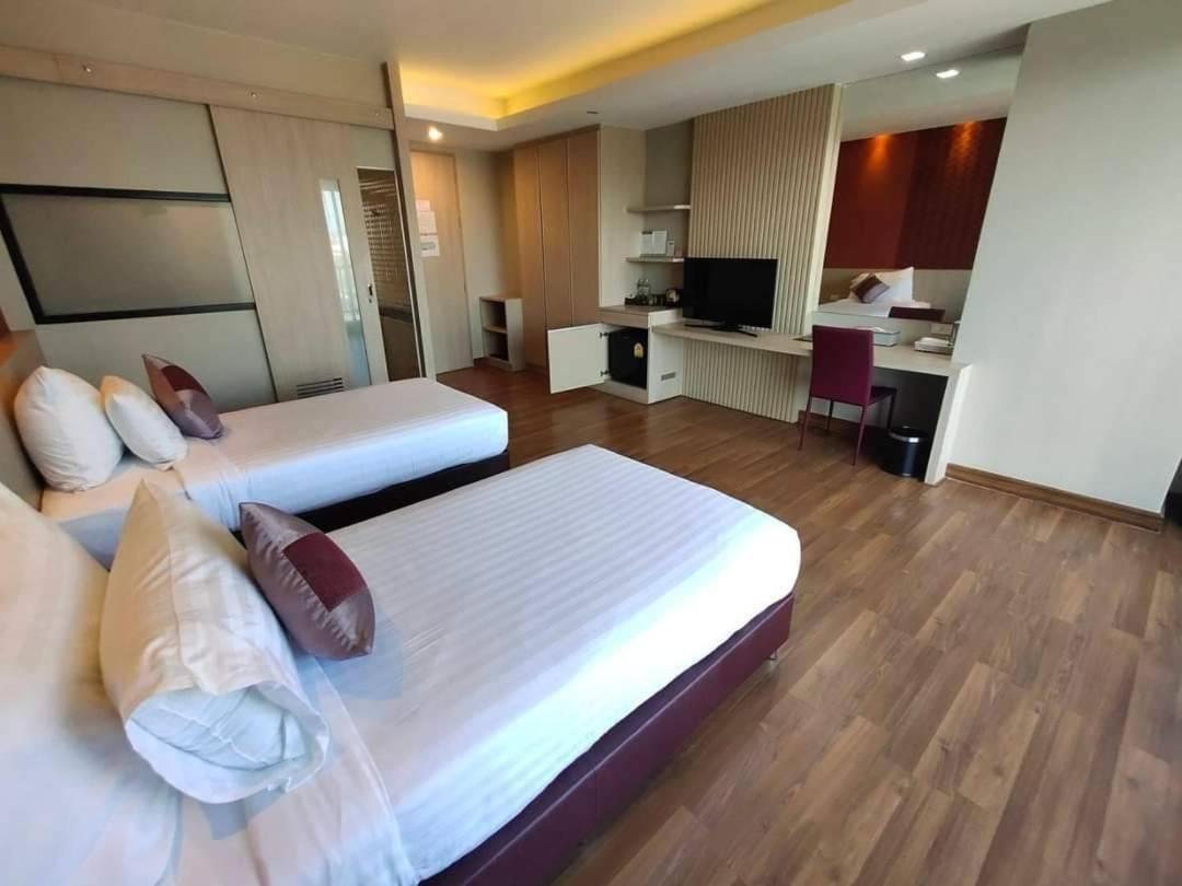 Tonaoi Grand Hotel Hat Yai Exterior photo