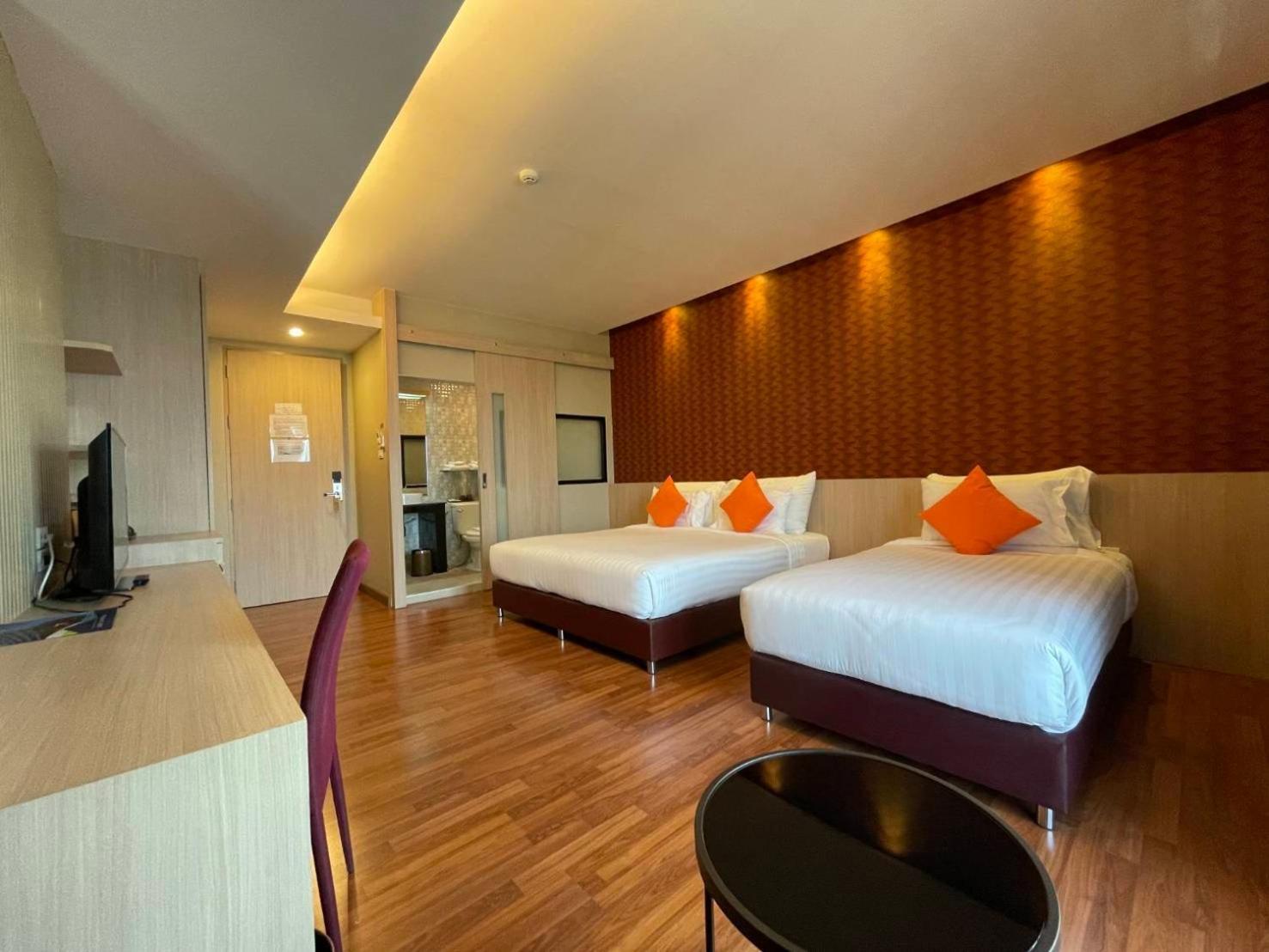 Tonaoi Grand Hotel Hat Yai Exterior photo