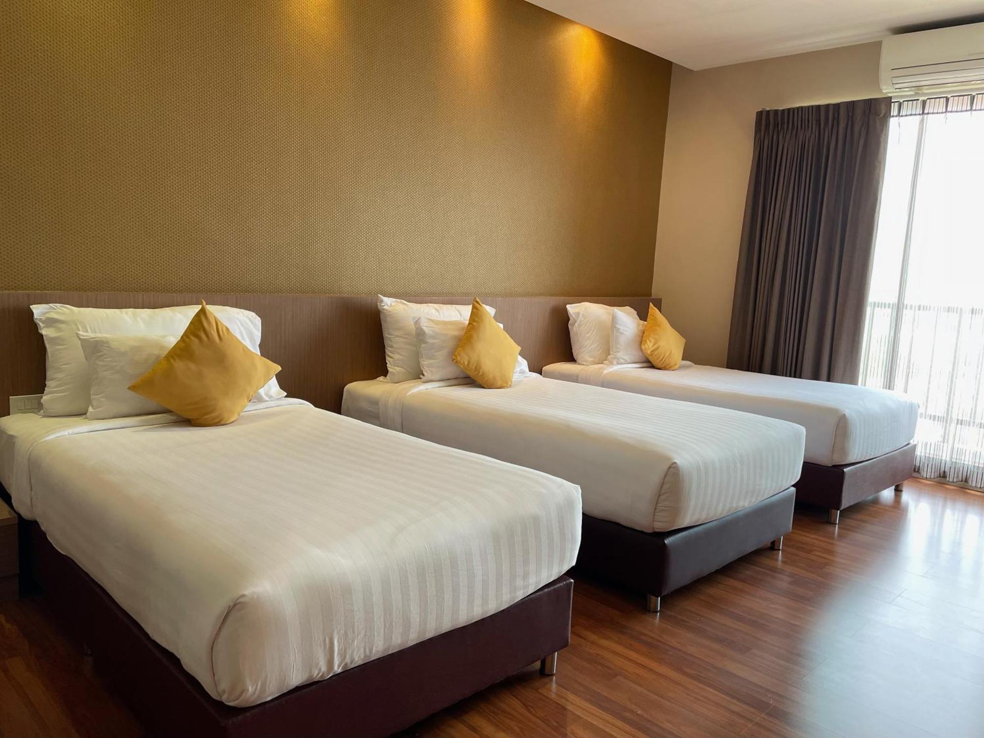 Tonaoi Grand Hotel Hat Yai Exterior photo